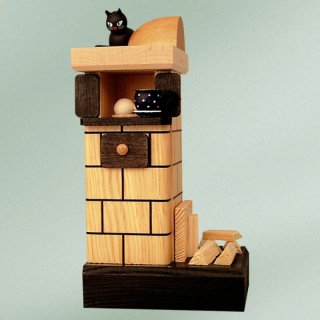 KWO rauchender Kachelofen natur mit Holz