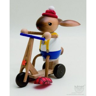 Kuhnert Hase auf Roller
