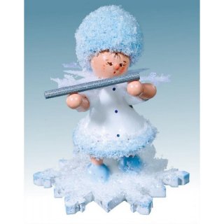 Kuhnert snowflake with flute