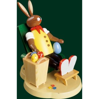 Richard Glässer Hase auf Sessel