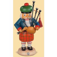 Müller nutcracker scot with bagpipes
