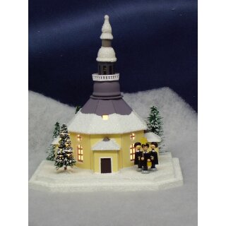 Uhlig lighthouse church of Seiffen with carolers