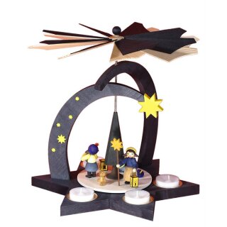 Ulmik Star pyramid winter kids