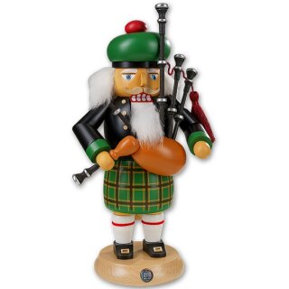 Müller nutcracker scot with bagpipes