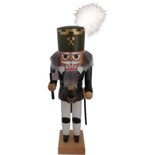 KWO nutcracker hunter